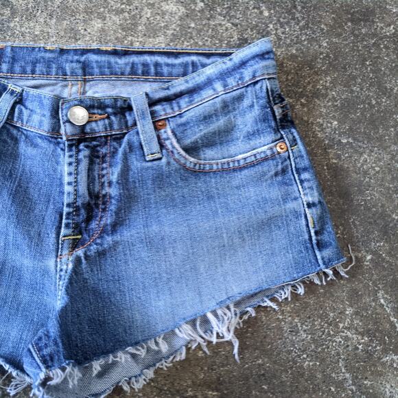 Vintage Lucky Brand Low Rise Cut Off Shorts Womens 26 Blue Denim Jean Faded 2" - Picture 3 of 8